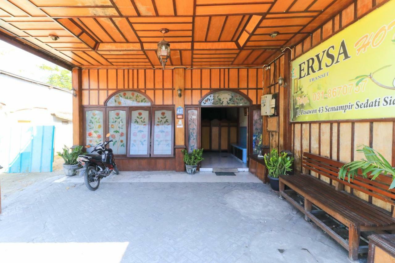 Hotel Erysa Juanda Sedati Exterior foto
